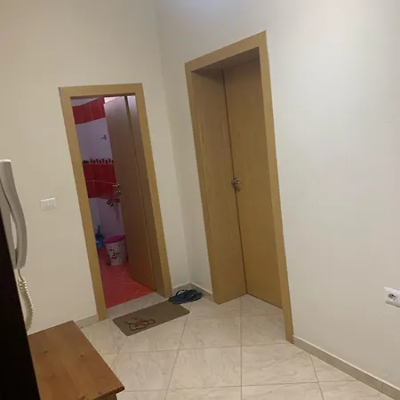 Διαμέρισμα Skendi Πόγραδετς